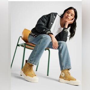 Converse Chuck Taylor 70 Plus High Top Suede Dune Scape unisex